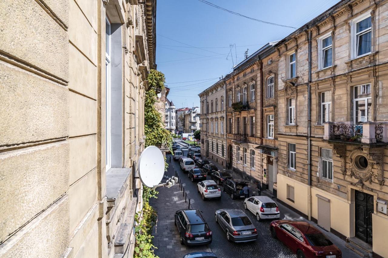 Inshiapartments On Popovycha Str Lviv Buitenkant foto